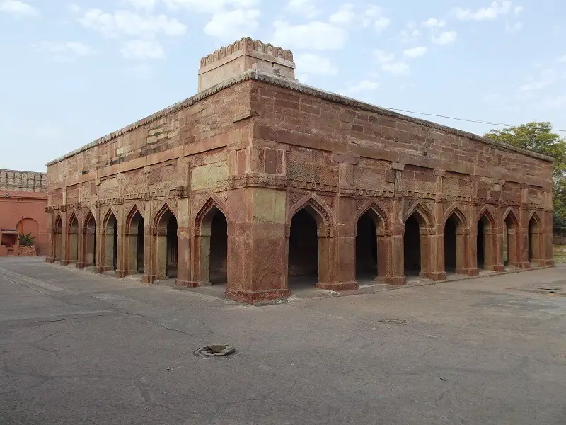 places to visit in Mirzapur