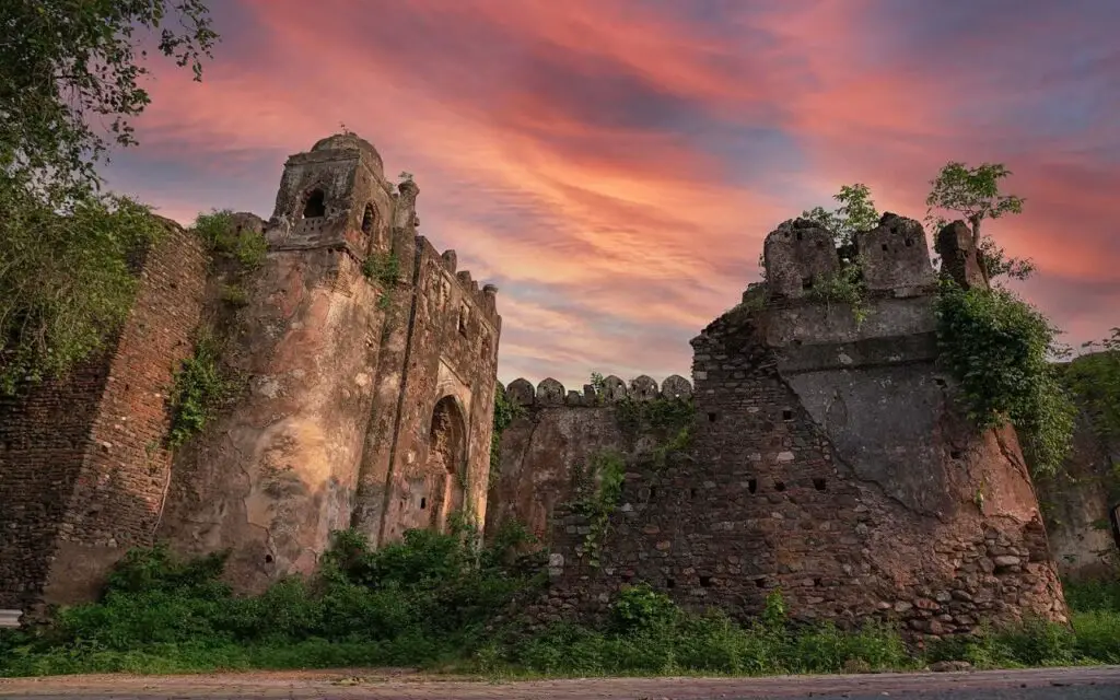 palamu kila old latehar