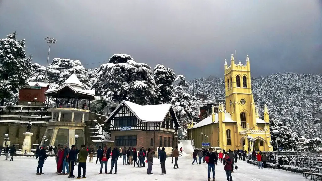 Which is better Shimla or Manali
