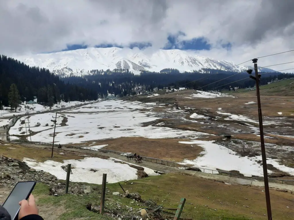 view of seven springs in gulmarg 1