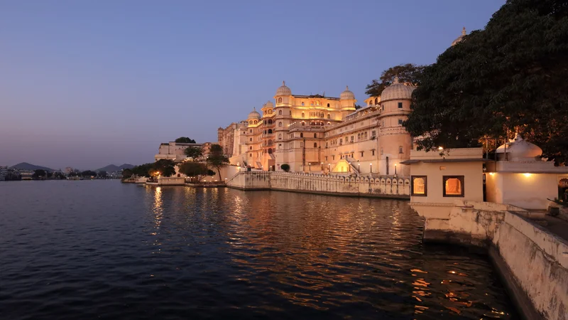places to visit in udaipur in 2 days