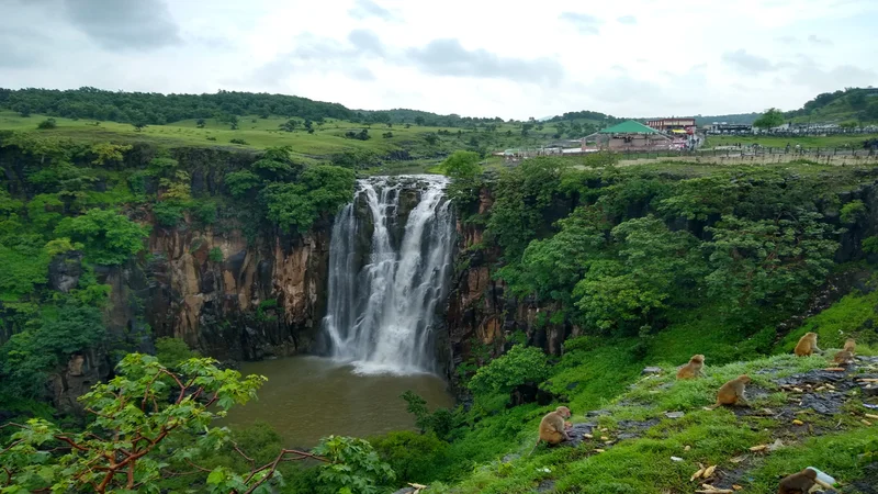 waterfall near bhopal