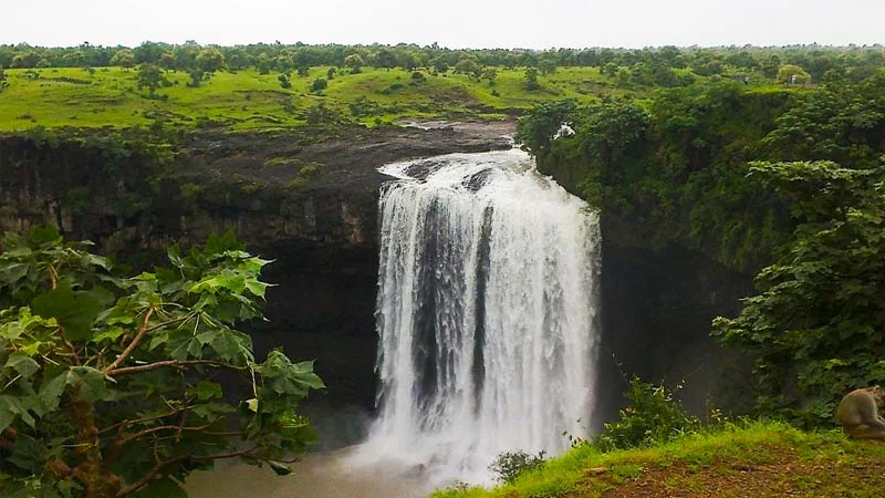 waterfall near bhopal