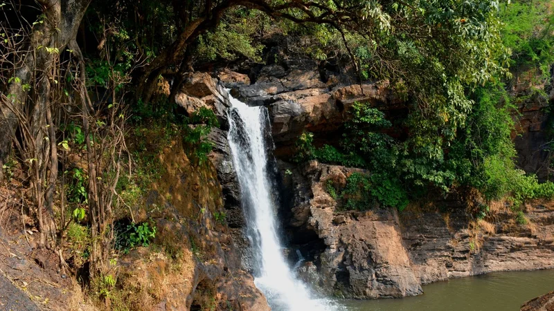 Harvalem waterfall