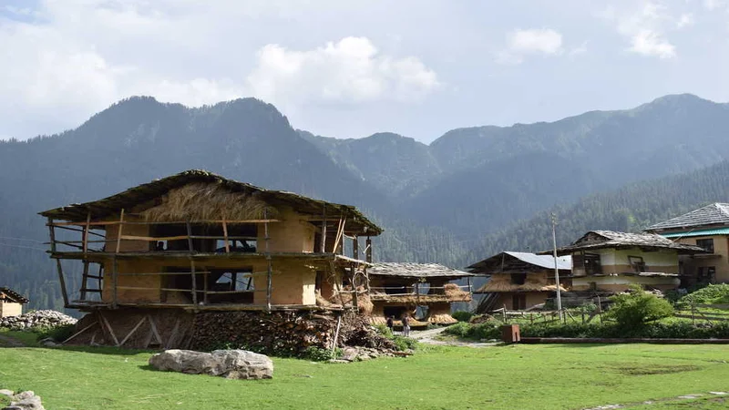 Traditional homes and storage houses in Sarchi