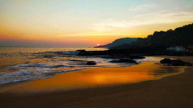 LargeImage kumta gokarna beach trek Bikat Adventures